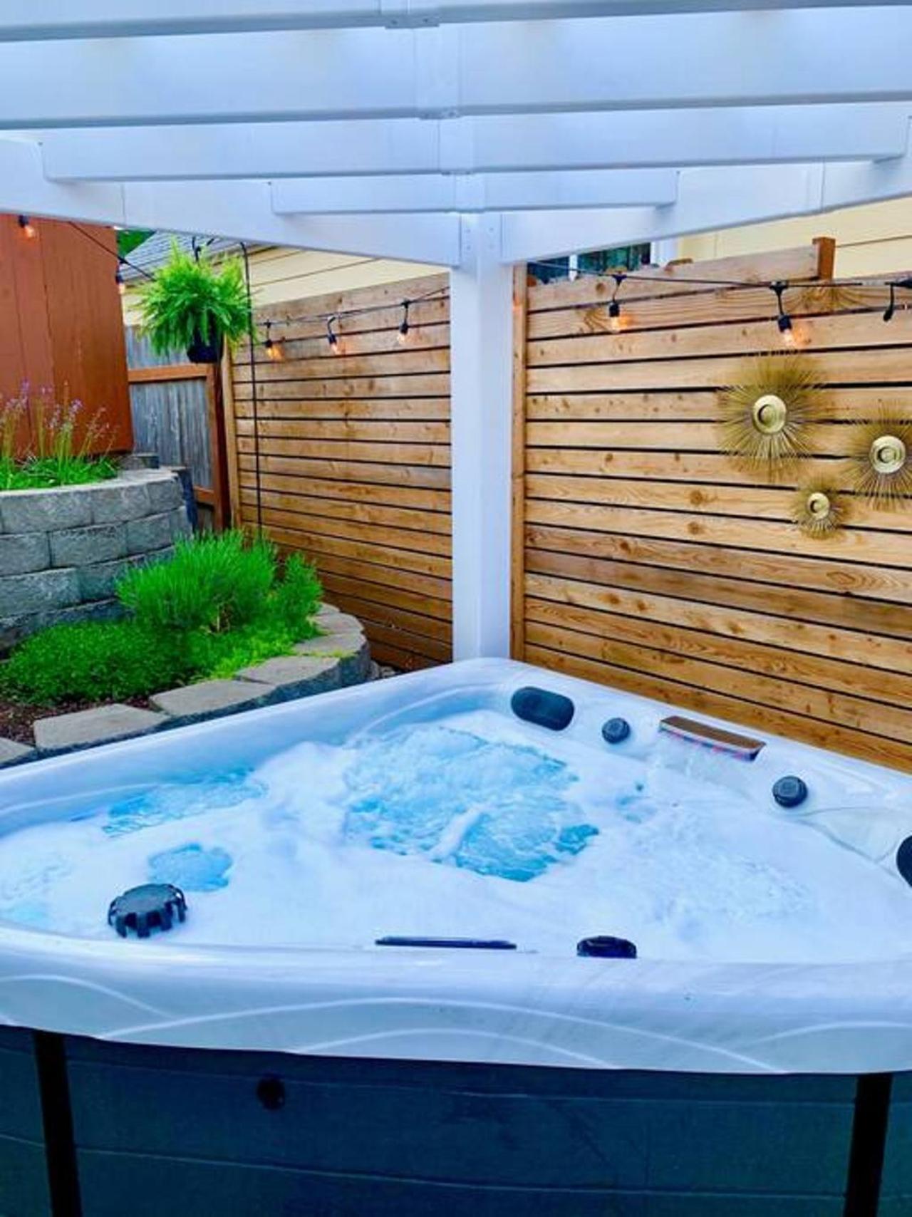Private New Garden Apartment W Hot Tub Camas Exteriör bild